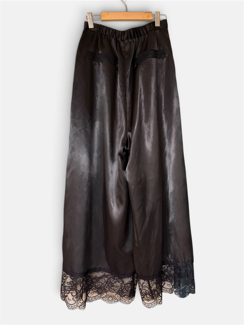 NWOT Black Satin Wide Leg Pants Lace Trim Elastic Waist Culottes Palazzo Trouser - Picture 2 of 7